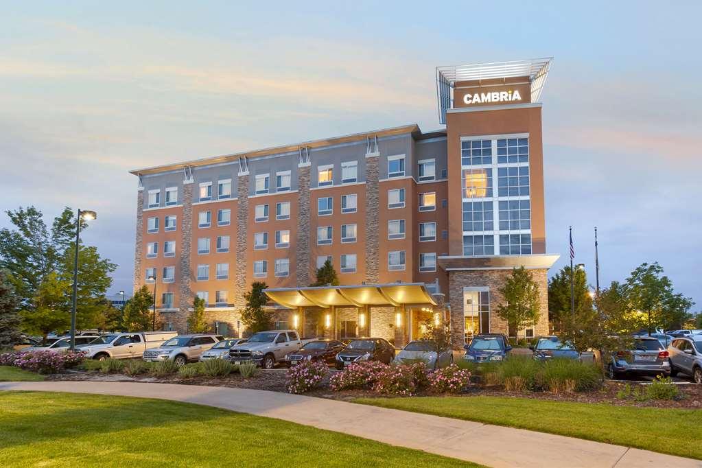 Cambria Hotel Denver International Airport Аврора Экстерьер фото